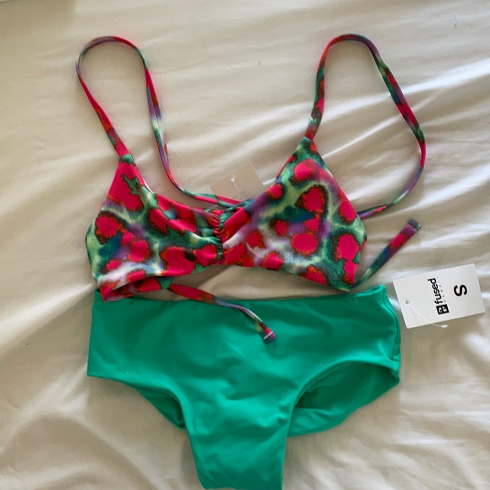 fused hawaii bikini